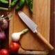 couteau-santoku-planche