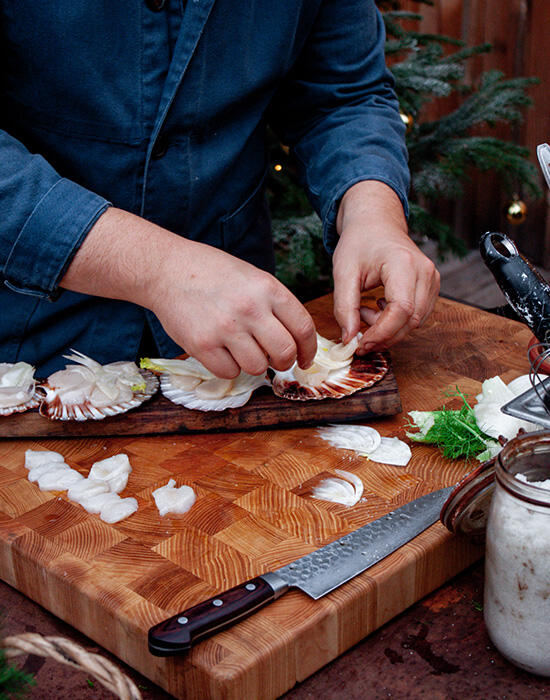 Carpaccio de Saint-Jacques au fenouil & vinaigrette citronnée